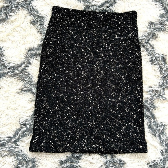 Ann Taylor Factory Boucle Knit Skirt - Picture 2 of 5